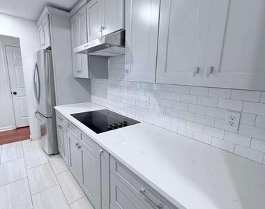 154 Camden Woods Drive - Photo Thumbnail 22