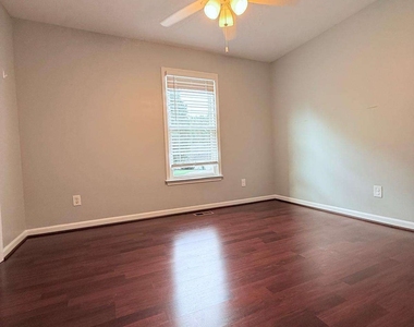 154 Camden Woods Drive - Photo Thumbnail 40
