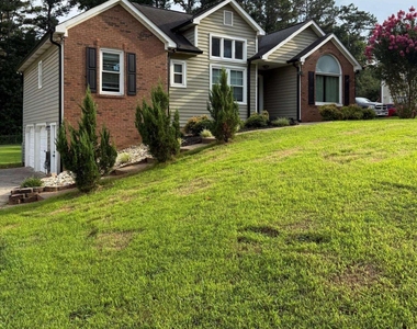 154 Camden Woods Drive - Photo Thumbnail 4