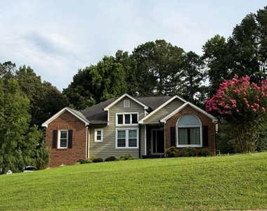 154 Camden Woods Drive - Photo Thumbnail 6