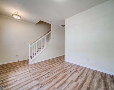 3285 Hidden Cove Circle - Photo Thumbnail 5