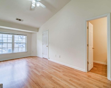 3285 Hidden Cove Circle - Photo Thumbnail 19
