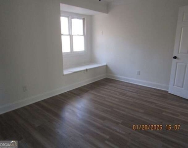 512 Juniper Way - Photo Thumbnail 20