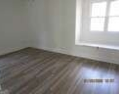 512 Juniper Way - Photo Thumbnail 11