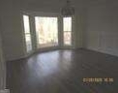 512 Juniper Way - Photo Thumbnail 7