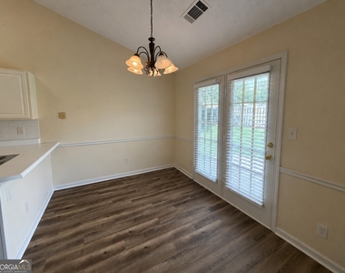 363 Brook Lea Cove - Photo Thumbnail 7