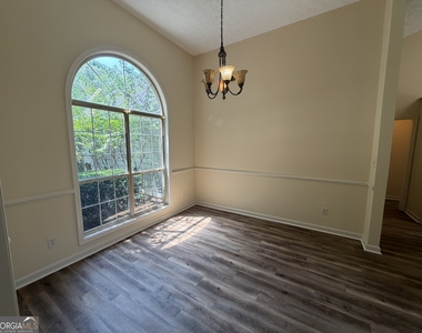 363 Brook Lea Cove - Photo Thumbnail 3