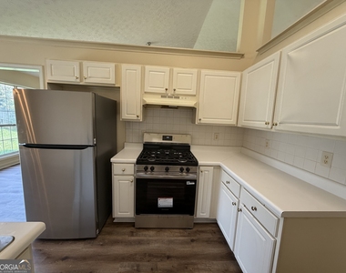363 Brook Lea Cove - Photo Thumbnail 4