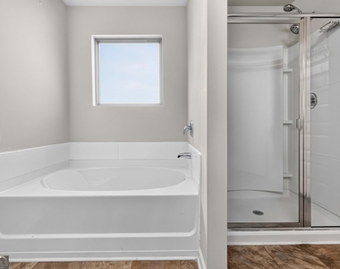 3744 Hampshire Walk Sw - Photo Thumbnail 15