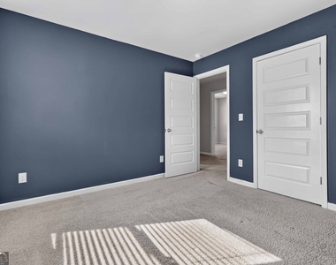 3744 Hampshire Walk Sw - Photo Thumbnail 24