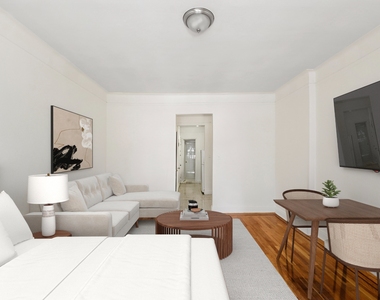 210 East 38th Street - Photo Thumbnail 2