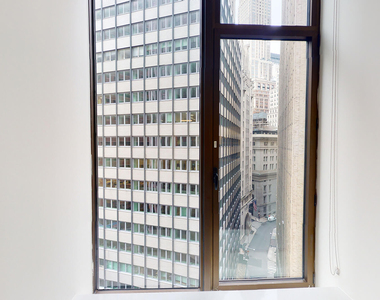 10 Hanover Square - Photo Thumbnail 3
