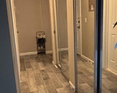 3517 Richmond Ct - Photo Thumbnail 8