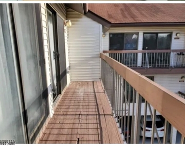 3517 Richmond Ct - Photo Thumbnail 11