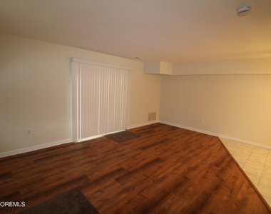 32 Pin Oak Lane - Photo Thumbnail 7