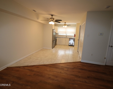 32 Pin Oak Lane - Photo Thumbnail 5