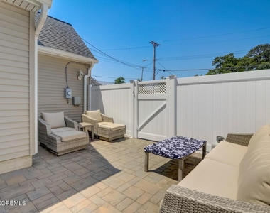 1 Pine Crest Drive - Photo Thumbnail 7