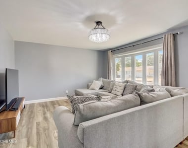 1 Pine Crest Drive - Photo Thumbnail 15