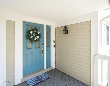 606 Bay Avenue - Photo Thumbnail 2