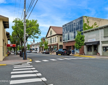 606 Bay Avenue - Photo Thumbnail 27