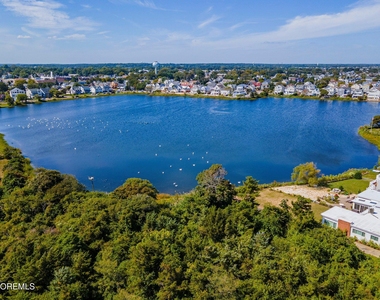 606 Bay Avenue - Photo Thumbnail 29