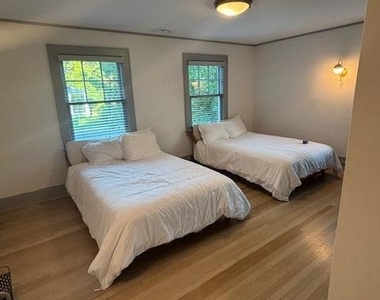 682 Woodgate Avenue - Photo Thumbnail 7