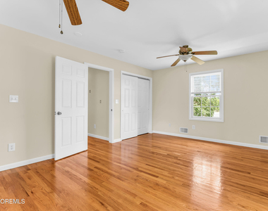 11 Cherry Tree Farm Road - Photo Thumbnail 10