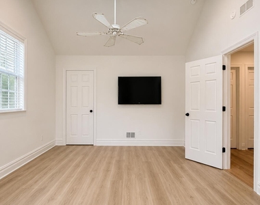 530 Palmer Avenue - Photo Thumbnail 41
