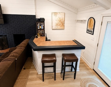 530 Palmer Avenue - Photo Thumbnail 17