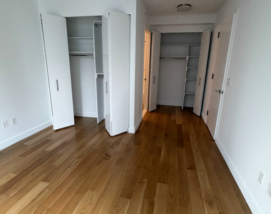 West 57th Street - Photo Thumbnail 13