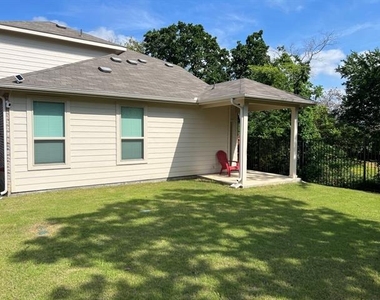 932 Crockett Street - Photo Thumbnail 38