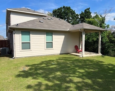932 Crockett Street - Photo Thumbnail 27