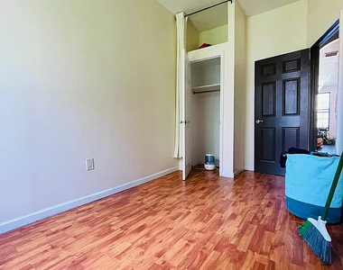 930 Fulton Street - Photo Thumbnail 5