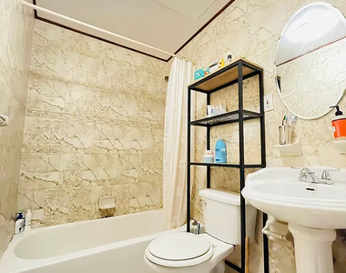 930 Fulton Street - Photo Thumbnail 6