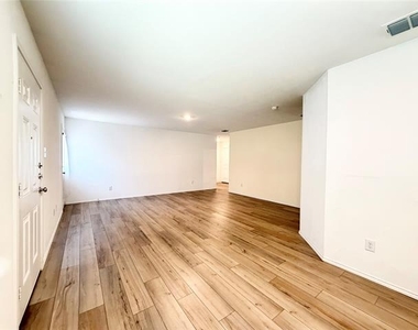 5903 Nyquist Way - Photo Thumbnail 6