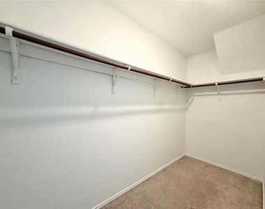 5903 Nyquist Way - Photo Thumbnail 15