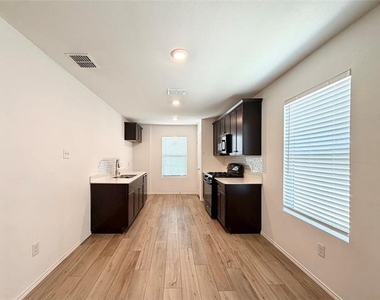 5903 Nyquist Way - Photo Thumbnail 3