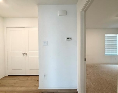 5903 Nyquist Way - Photo Thumbnail 7