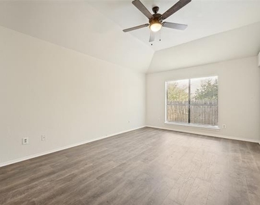 2515 Mountainview Drive - Photo Thumbnail 5