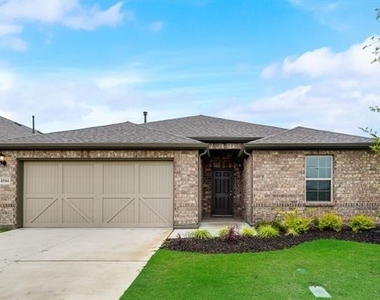 4544 Hemingway Avenue - Photo Thumbnail 1