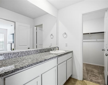9609 Lightfoot Road - Photo Thumbnail 14