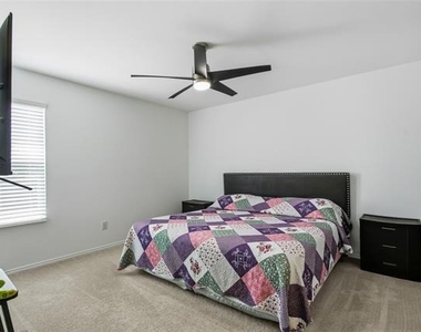 9609 Lightfoot Road - Photo Thumbnail 12