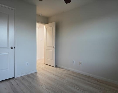 344 Magnolia Drive - Photo Thumbnail 14