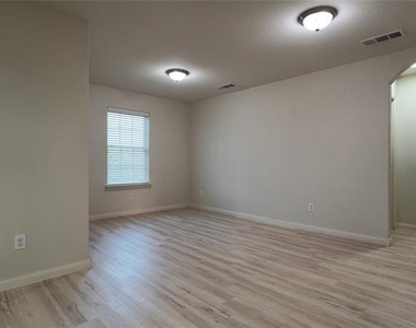 344 Magnolia Drive - Photo Thumbnail 10