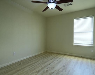344 Magnolia Drive - Photo Thumbnail 16
