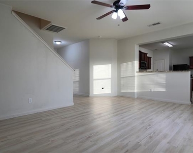 344 Magnolia Drive - Photo Thumbnail 2