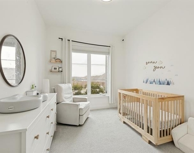 7117 Talon Drive - Photo Thumbnail 14