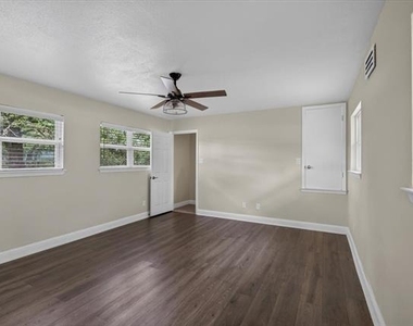 127 Pinnacle Club Drive - Photo Thumbnail 18