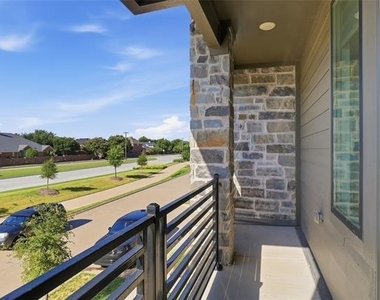 1264 Daybreak Drive - Photo Thumbnail 13