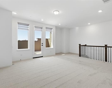 1264 Daybreak Drive - Photo Thumbnail 32